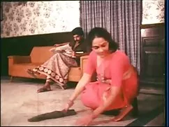 Morena chupa polla y ...