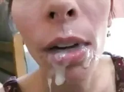 Chica pelirroja de 1 ...