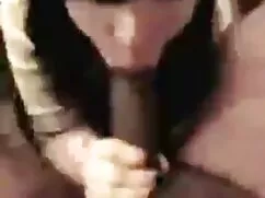 El delgado atleta ar ...